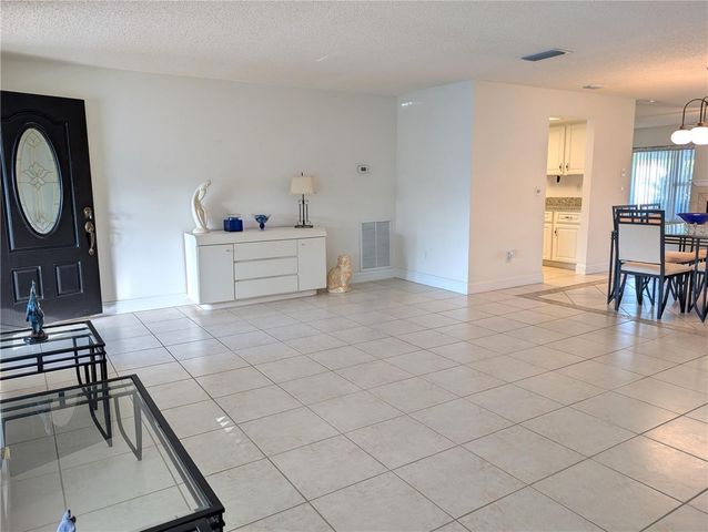 9025 40TH WAY N, Pinellas Park, FL 33782
