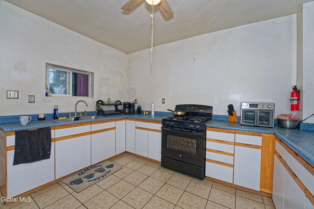 338 4th Street, Troy, NY 12180