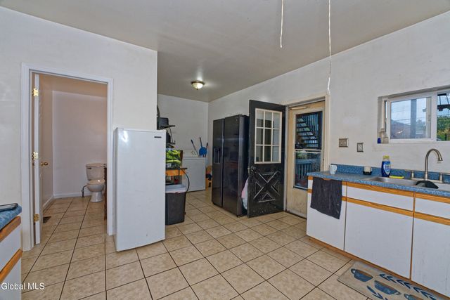 338 4th Street, Troy, NY 12180