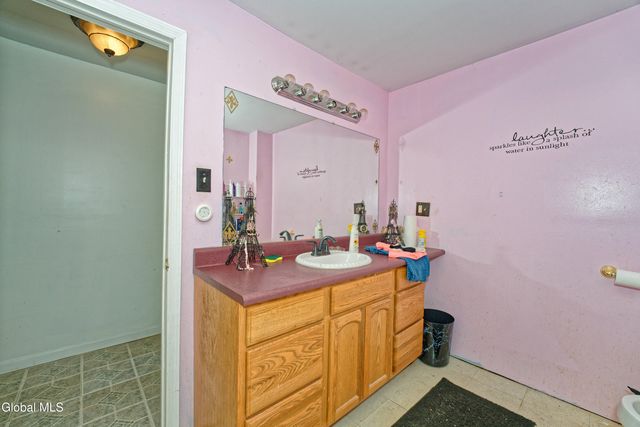 338 4th Street, Troy, NY 12180