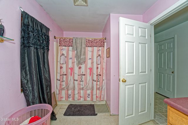 338 4th Street, Troy, NY 12180