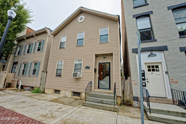 338 4th Street, Troy, NY 12180