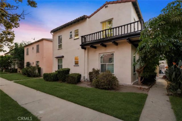 4171 Garthwaite Avenue, Los Angeles, CA 90008