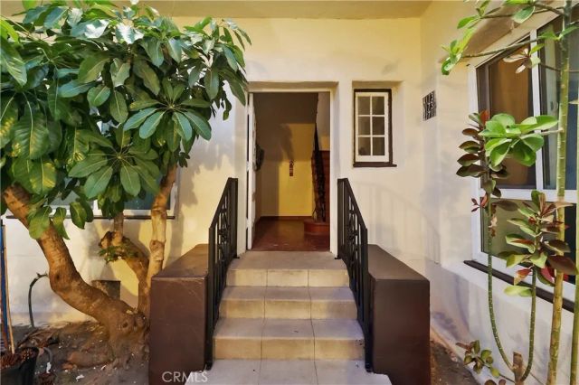 4171 Garthwaite Avenue, Los Angeles, CA 90008