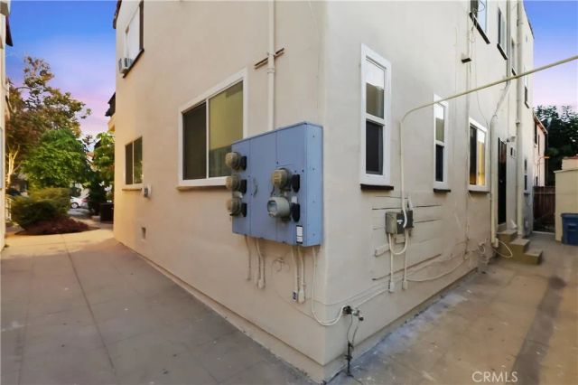 4171 Garthwaite Avenue, Los Angeles, CA 90008