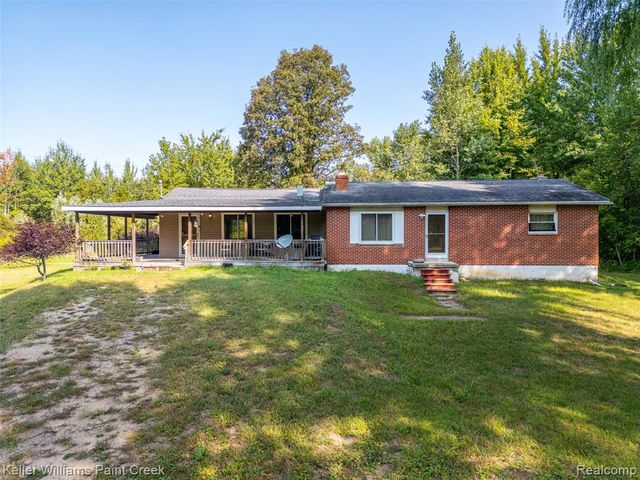 5802 Samantha Drive, Coleman, MI 48618