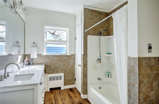 68 Division Street 1, Lincoln, RI 02838