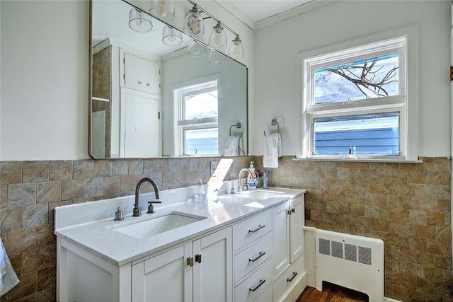 68 Division Street 1, Lincoln, RI 02838