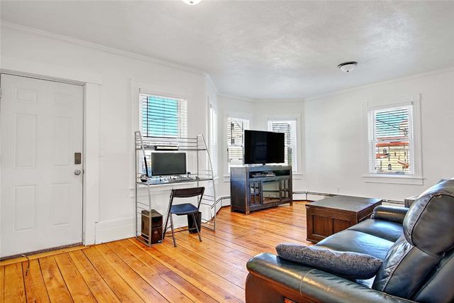 68 Division Street 1, Lincoln, RI 02838