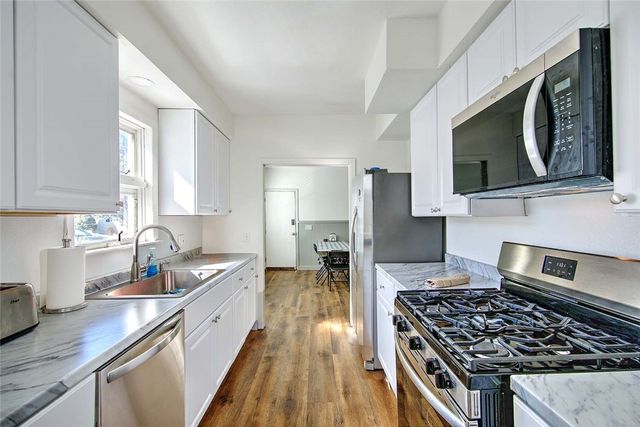 68 Division Street 1, Lincoln, RI 02838