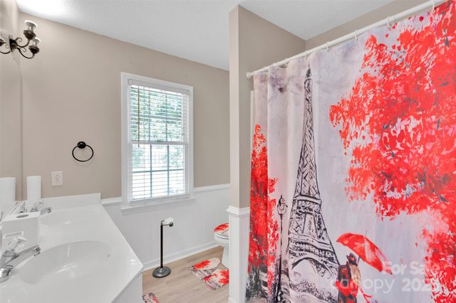2518 Pimpernel Road, Charlotte, NC 28213
