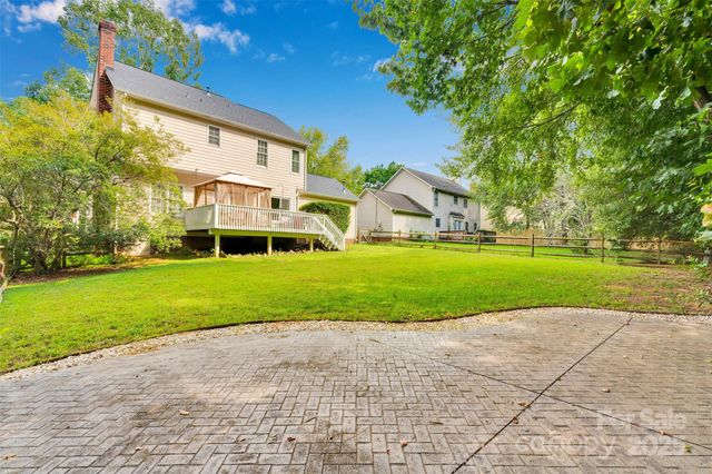 2518 Pimpernel Road, Charlotte, NC 28213