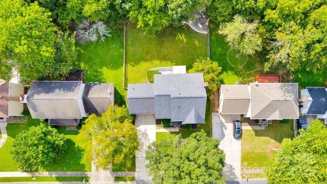 2518 Pimpernel Road, Charlotte, NC 28213