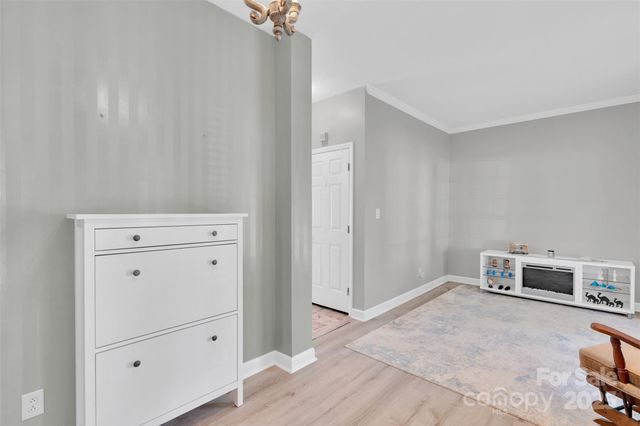 2518 Pimpernel Road, Charlotte, NC 28213