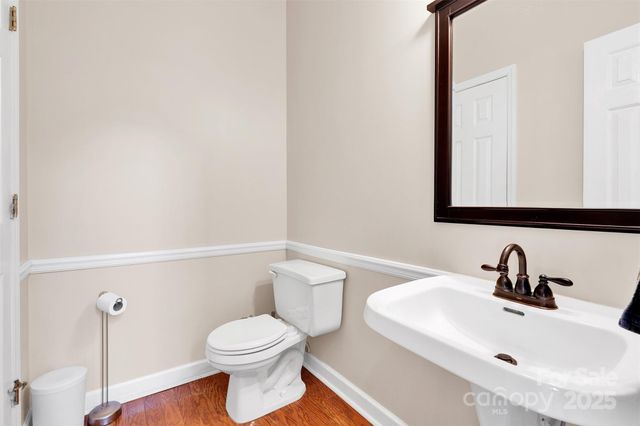 2518 Pimpernel Road, Charlotte, NC 28213