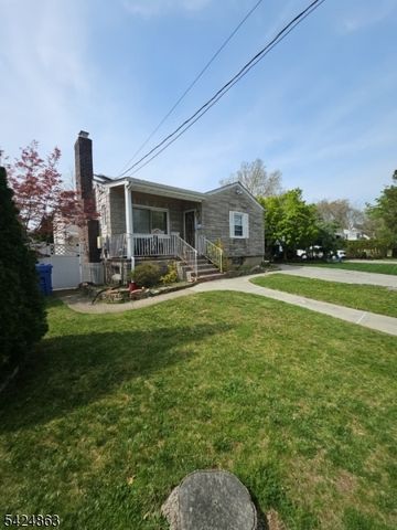 431 Terhune Ave, Paramus Boro, NJ 07652