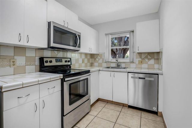 5020 Sanctuary Way C, West Palm Beach, FL 33417