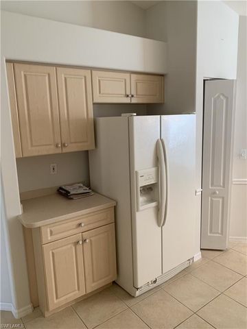 8148 Tauren CT N332, Naples, FL 34119