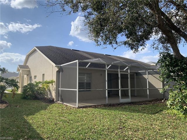 8148 Tauren CT N332, Naples, FL 34119