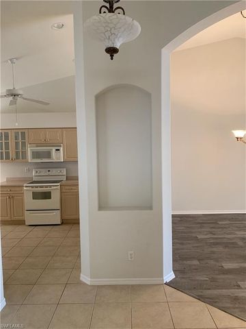 8148 Tauren CT N332, Naples, FL 34119
