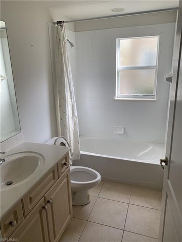 8148 Tauren CT N332, Naples, FL 34119