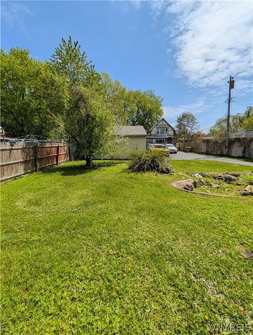 57 Barbara Place, Cheektowaga, NY 14225