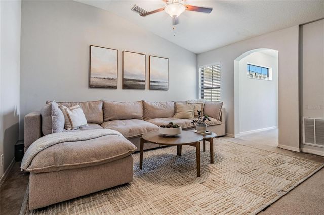 11836 13TH WAY N, St Petersburg, FL 33716