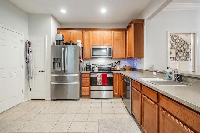 11836 13TH WAY N, St Petersburg, FL 33716