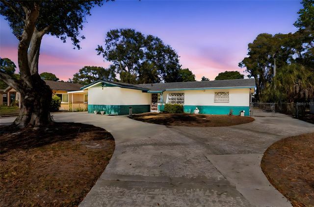 2577 GRANADA CIRCLE W, St Petersburg, FL 33712