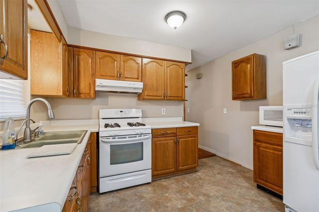 2577 GRANADA CIRCLE W, St Petersburg, FL 33712