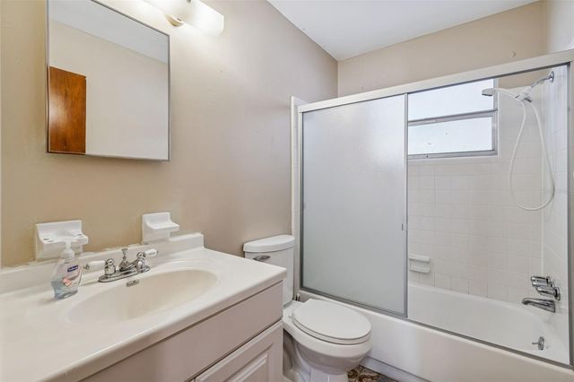 2577 GRANADA CIRCLE W, St Petersburg, FL 33712