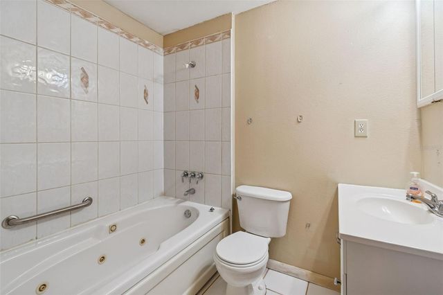 2577 GRANADA CIRCLE W, St Petersburg, FL 33712