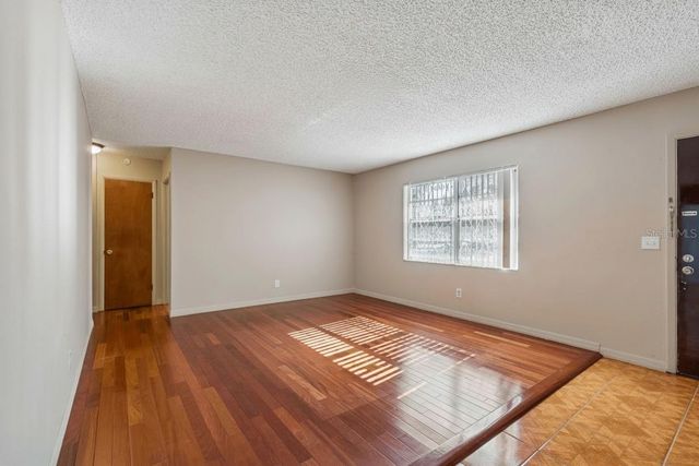 2577 GRANADA CIRCLE W, St Petersburg, FL 33712