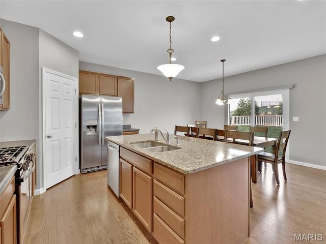 539 Crystal Stream Drive, Wentzville, MO 63385