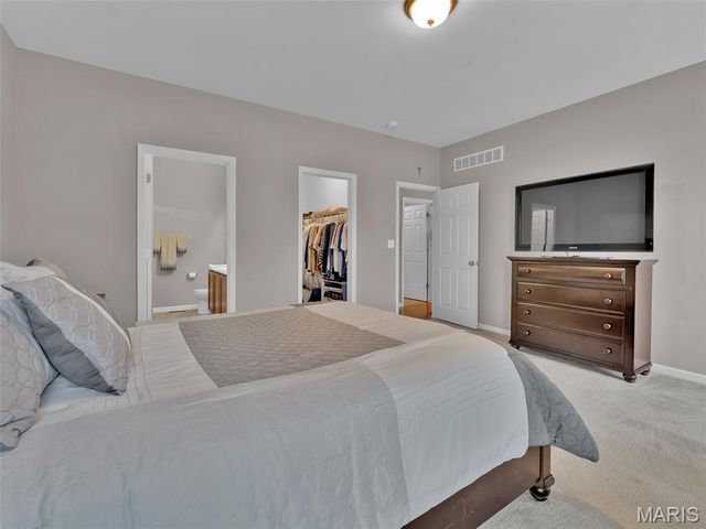 539 Crystal Stream Drive, Wentzville, MO 63385