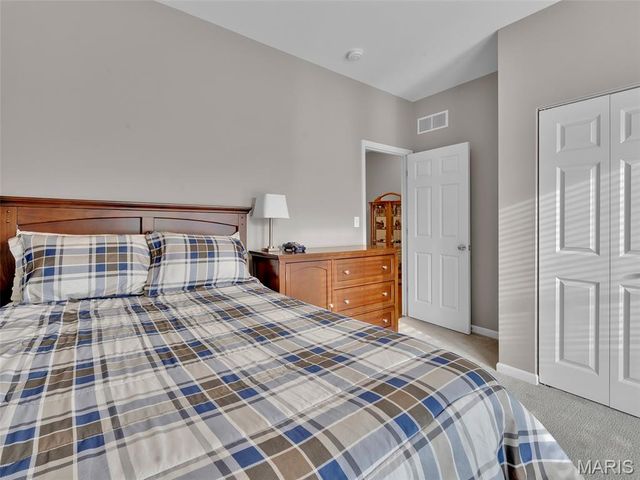 539 Crystal Stream Drive, Wentzville, MO 63385