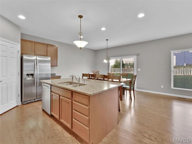 539 Crystal Stream Drive, Wentzville, MO 63385