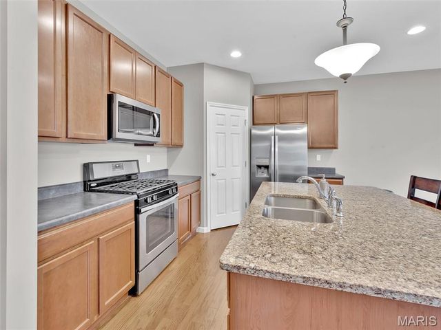 539 Crystal Stream Drive, Wentzville, MO 63385