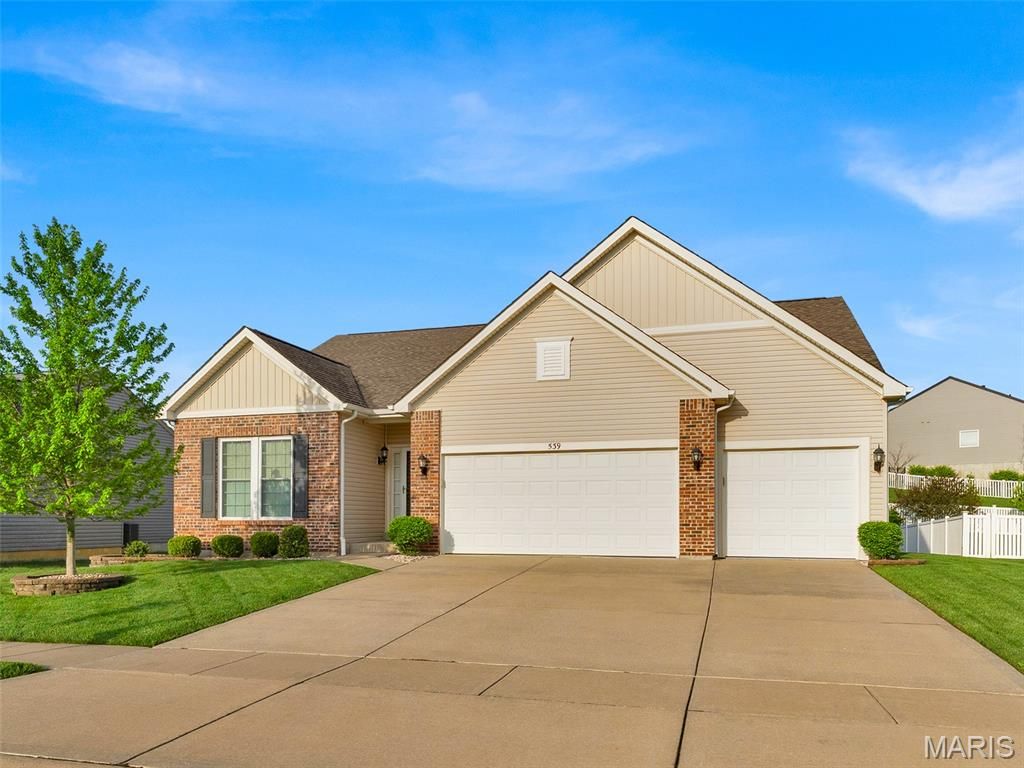 539 Crystal Stream Drive, Wentzville, MO 63385