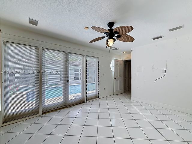 7790 SW 91st Ave, Miami, FL 33173