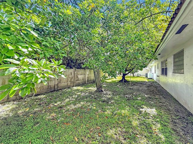 7790 SW 91st Ave, Miami, FL 33173