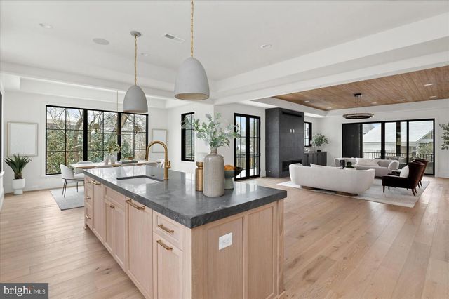 2231 N TUCKAHOE ST, Falls Church, VA 22043