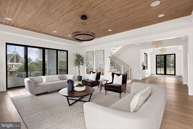 2231 N TUCKAHOE ST, Falls Church, VA 22043