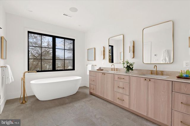 2231 N TUCKAHOE ST, Falls Church, VA 22043