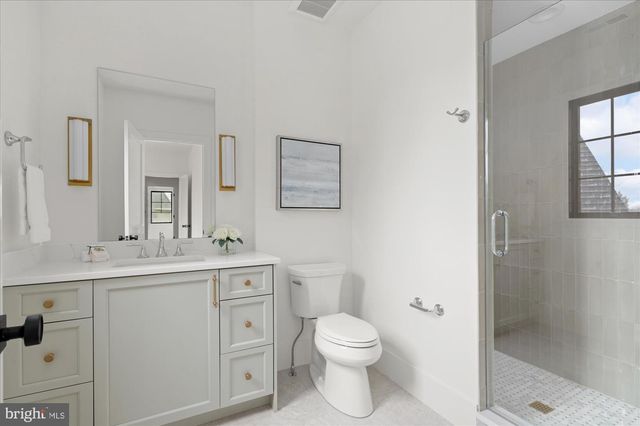 2231 N TUCKAHOE ST, Falls Church, VA 22043