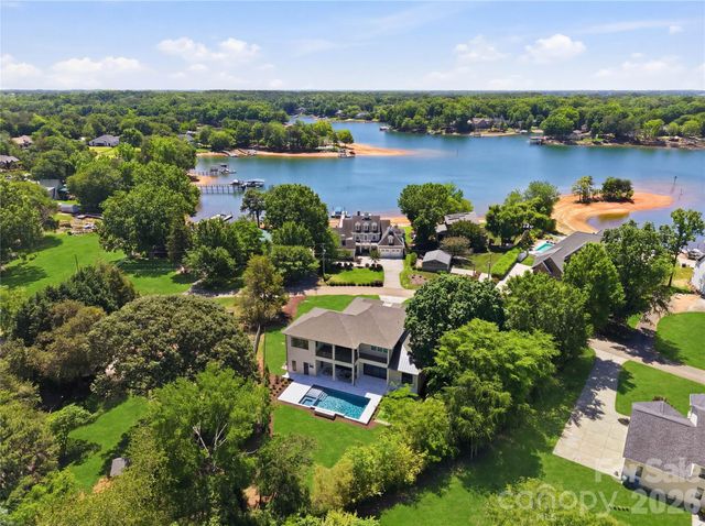 20200 Rainbow Circle, Cornelius, NC 28031