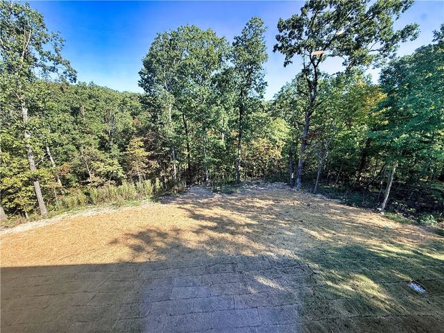 37 Roxburgh Drive, Bella Vista, AR 72715