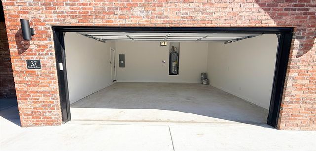 37 Roxburgh Drive, Bella Vista, AR 72715