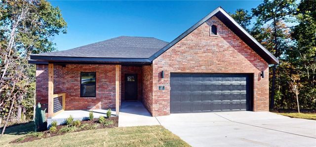 37 Roxburgh Drive, Bella Vista, AR 72715