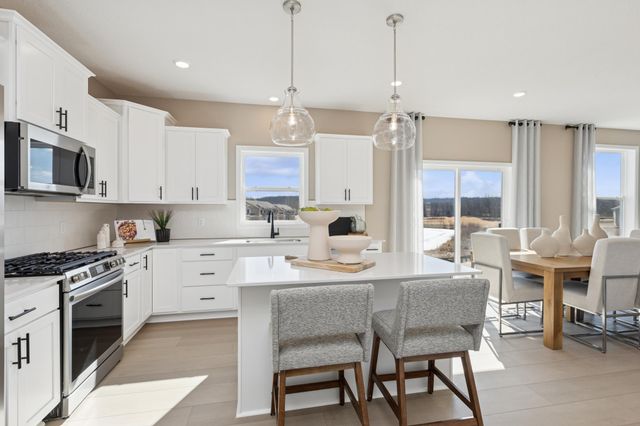 2444 Hadley Hills Drive NE, Rochester, MN 55906